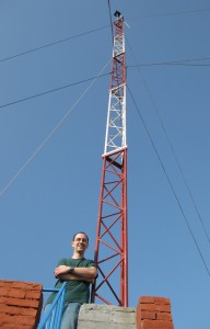 toffer next to radio tower